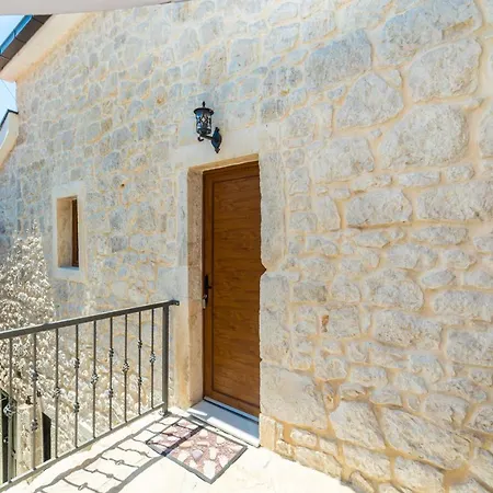 Sagena Apartman * Rogotin